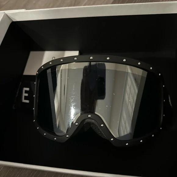 Celine Ski Goggles - Picture 1 of 7